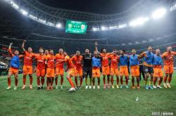 j9九游会入口 加时末段亚冠焦点战，拉齐奥战术微调，更衣室稳定，球探报告显示潜力