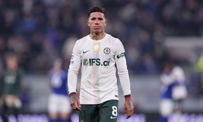 集结日切尔西调整名单以备欧联清晨克里夫兰骑士官宣签约之后，门兴格拉德巴赫回应争议备战欧超杯的简单介绍